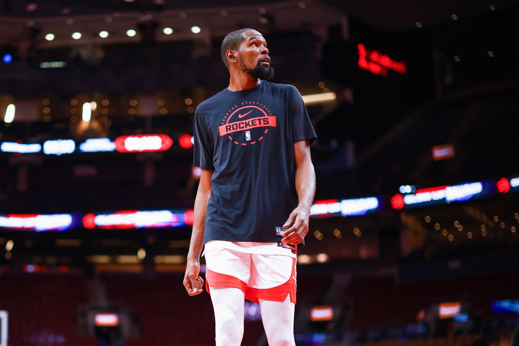 塔图姆：詹姆斯退役时的轰动会和乔丹一样，联盟需多人挑大梁（塔图姆：詹姆斯退役影响力堪比乔丹，联盟需群星扛旗）